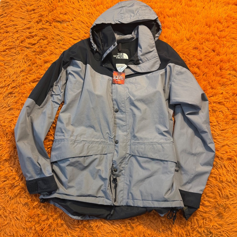 The North Face HydroSeal Mountain Jacket Mens Large Grey Black Shell RN61661
